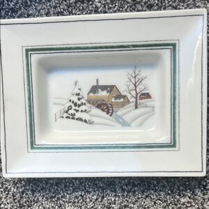 Estee Lauder 1978 Vintage Winter Farm Scene Soap Dish